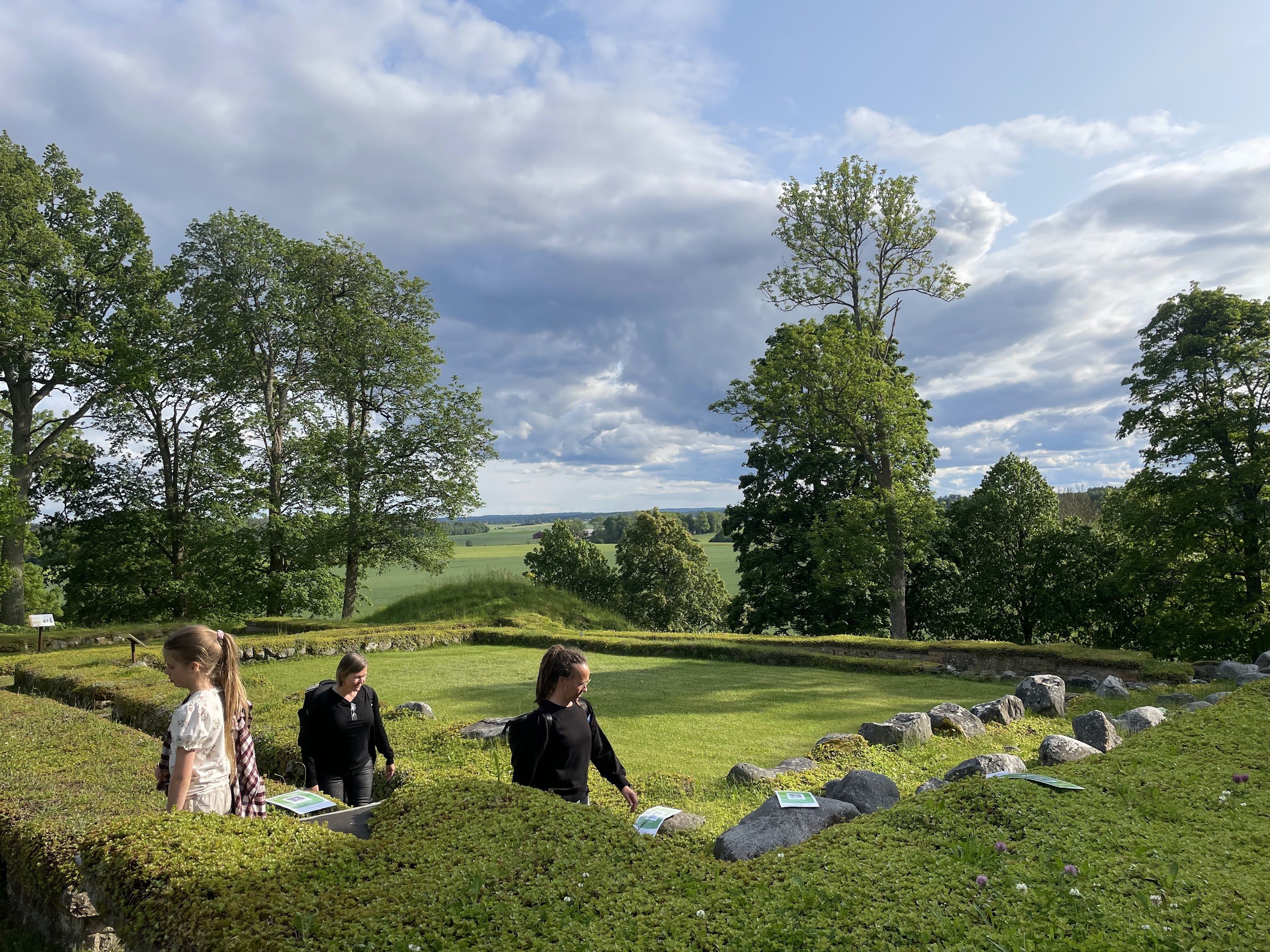 Riseberga Abbey (Riseberga klosterruin)